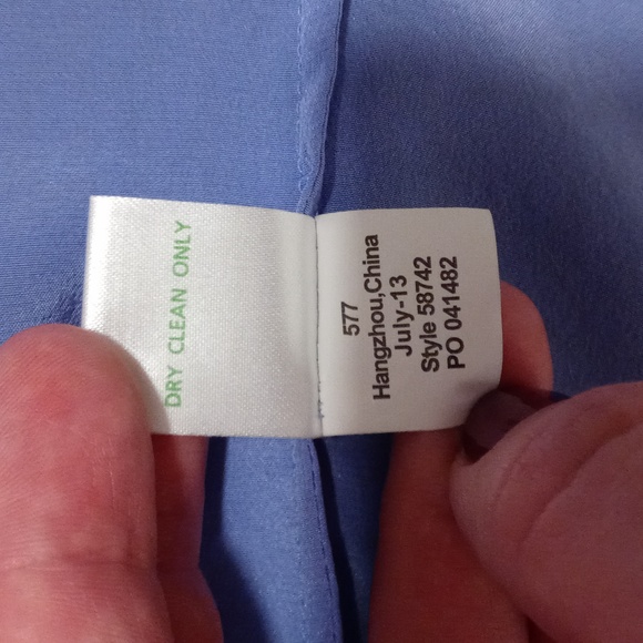 💙HTF Lilly Pulitzer💙 - Silk Port Top - Picture 9 of 12